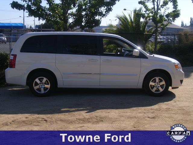 Dodge Grand Caravan 2008 photo 2