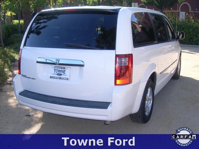 Dodge Grand Caravan 2008 photo 3