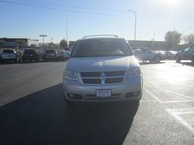 Dodge Grand Caravan 2008 photo 2