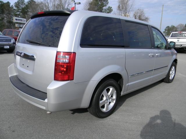 Dodge Grand Caravan 2008 photo 3