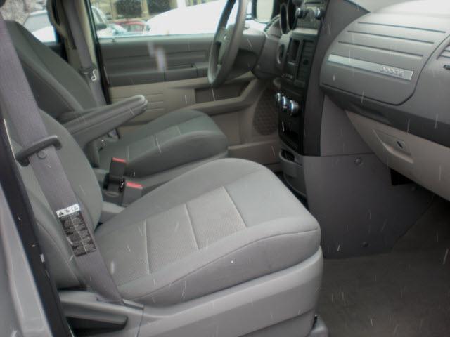 Dodge Grand Caravan 2008 photo 2