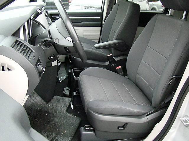 Dodge Grand Caravan 2008 photo 2