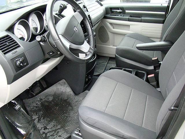 Dodge Grand Caravan 2008 photo 3