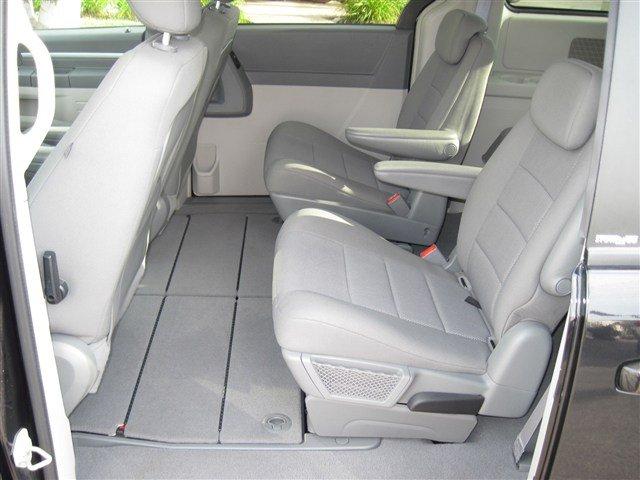 Dodge Grand Caravan 2008 photo 3