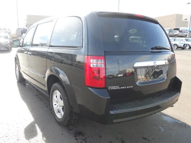 Dodge Grand Caravan 2008 photo 2