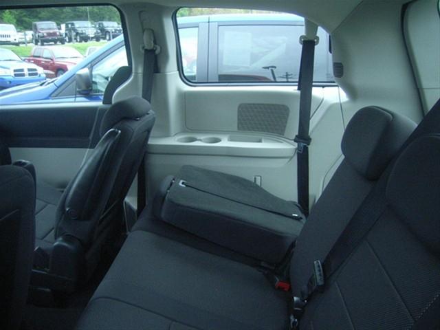 Dodge Grand Caravan 2008 photo 3