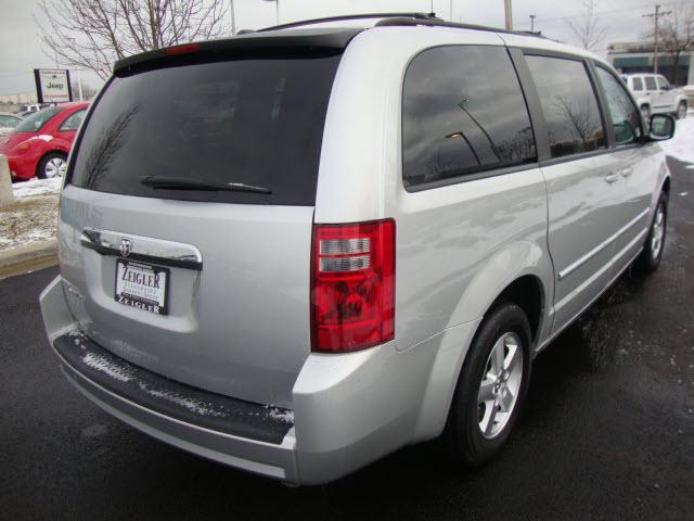 Dodge Grand Caravan 2008 photo 4