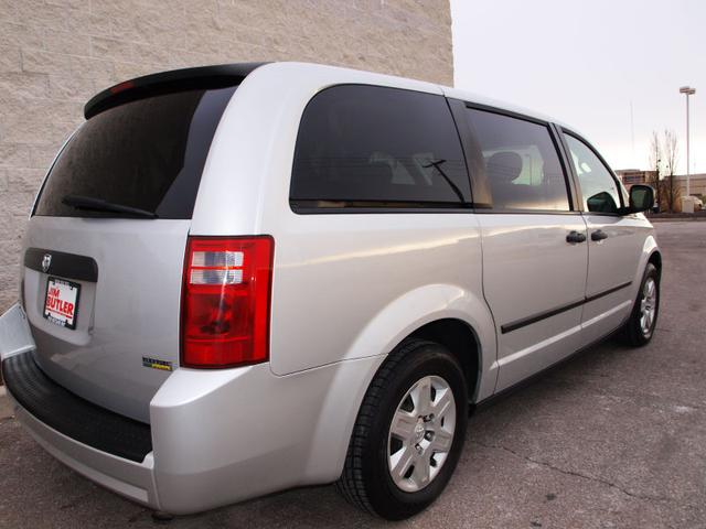 Dodge Grand Caravan 2008 photo 2
