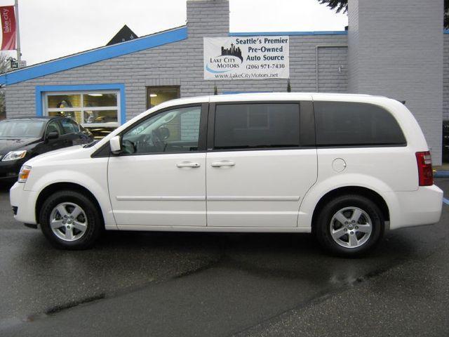 Dodge Grand Caravan 2008 photo 1