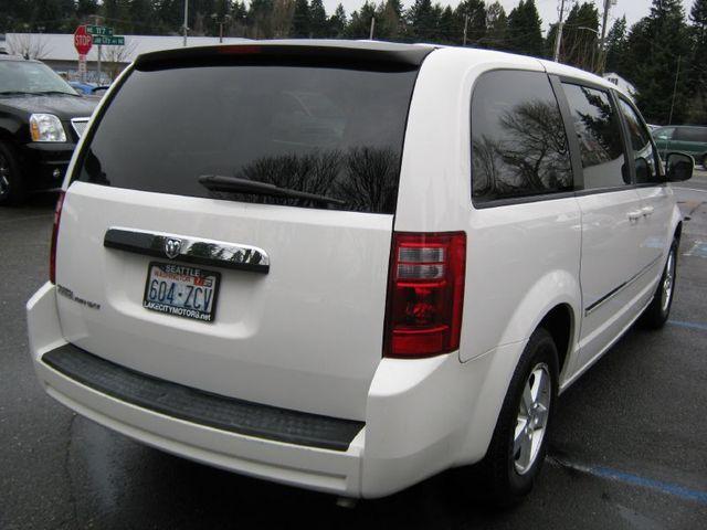 Dodge Grand Caravan 2008 photo 3