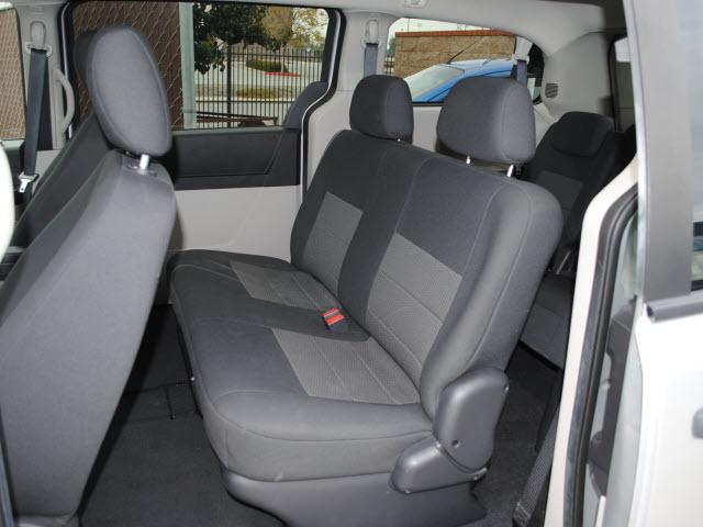 Dodge Grand Caravan 2008 photo 3