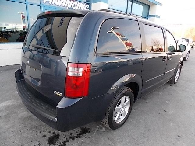 Dodge Grand Caravan 2008 photo 2