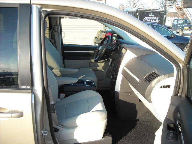 Dodge Grand Caravan 2008 photo 3
