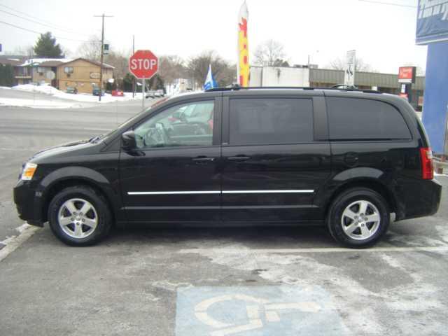Dodge Grand Caravan 2008 photo 1