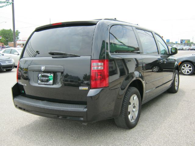 Dodge Grand Caravan 2008 photo 1