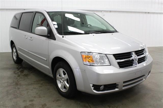 Dodge Grand Caravan 2008 photo 2