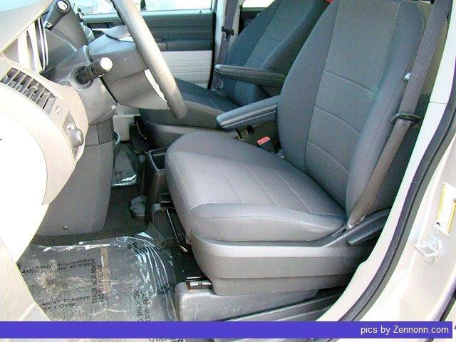 Dodge Grand Caravan 2008 photo 2