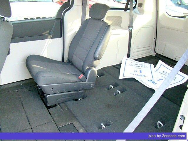 Dodge Grand Caravan 2008 photo 4