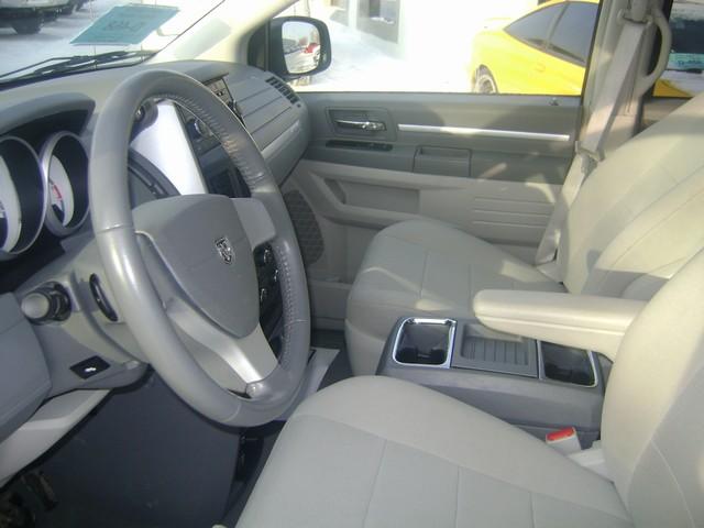 Dodge Grand Caravan 2008 photo 1