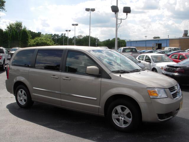 Dodge Grand Caravan 2008 photo 2