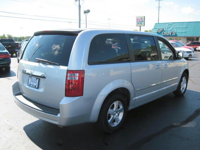 Dodge Grand Caravan 2008 photo 1