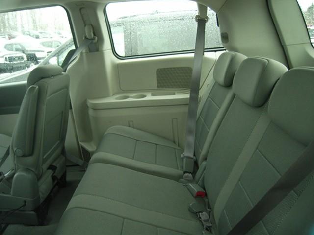 Dodge Grand Caravan 2008 photo 2