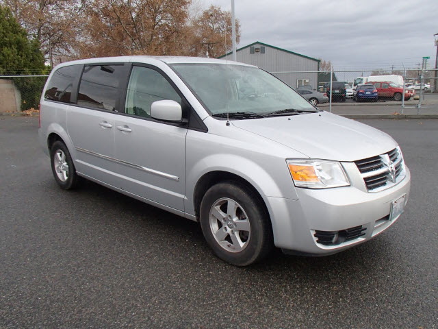 Dodge Grand Caravan 2008 photo 2