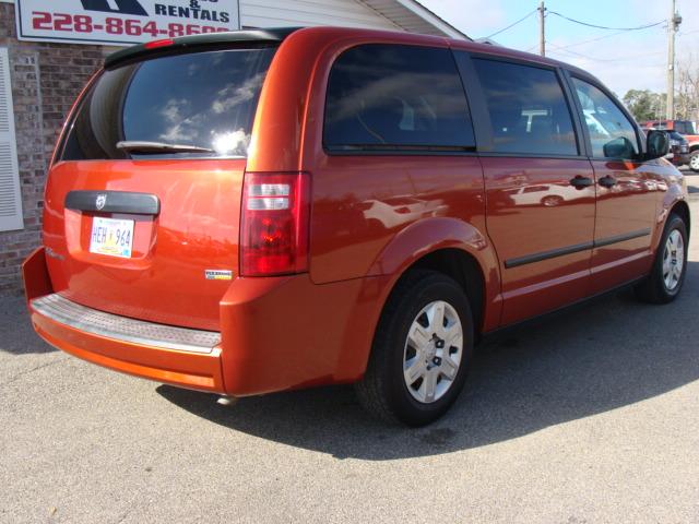 Dodge Grand Caravan 2008 photo 2