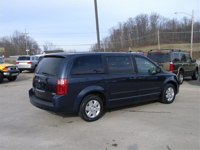Dodge Grand Caravan 2008 photo 2