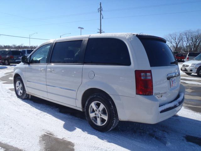 Dodge Grand Caravan 2008 photo 2