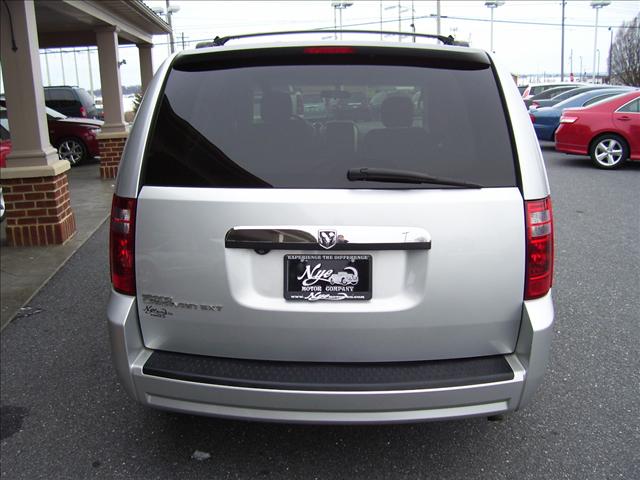 Dodge Grand Caravan 2008 photo 2