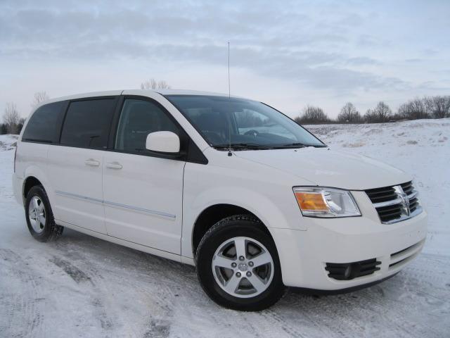 Dodge Grand Caravan 2008 photo 2