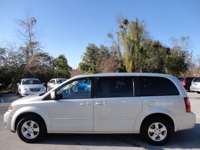 Dodge Grand Caravan 2008 photo 1