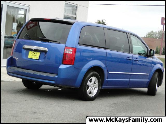 Dodge Grand Caravan 2008 photo 2