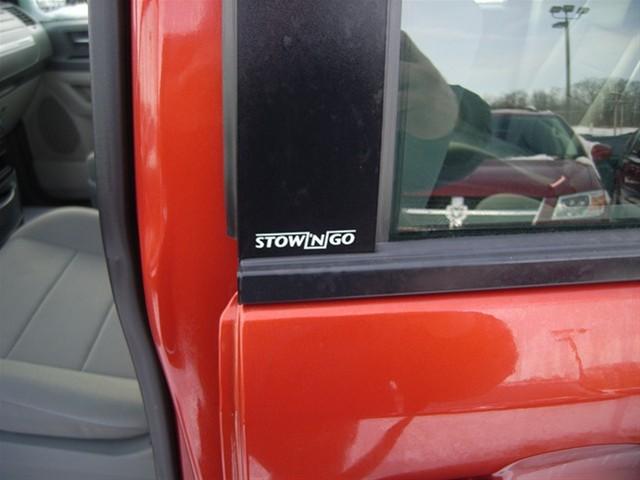 Dodge Grand Caravan 2008 photo 3