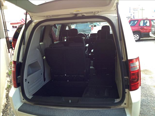Dodge Grand Caravan 2008 photo 2