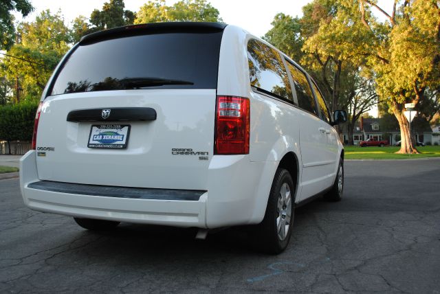 Dodge Grand Caravan 2009 photo 2