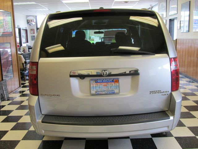 Dodge Grand Caravan 2009 photo 1