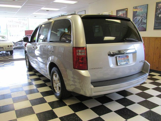 Dodge Grand Caravan 2009 photo 2