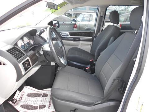 Dodge Grand Caravan 2009 photo 2