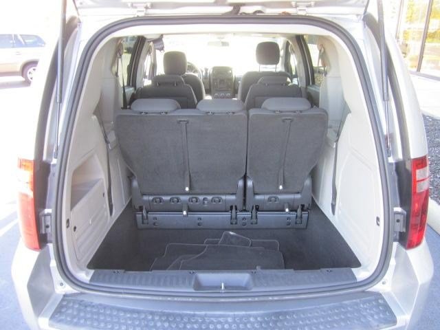 Dodge Grand Caravan 2009 photo 1