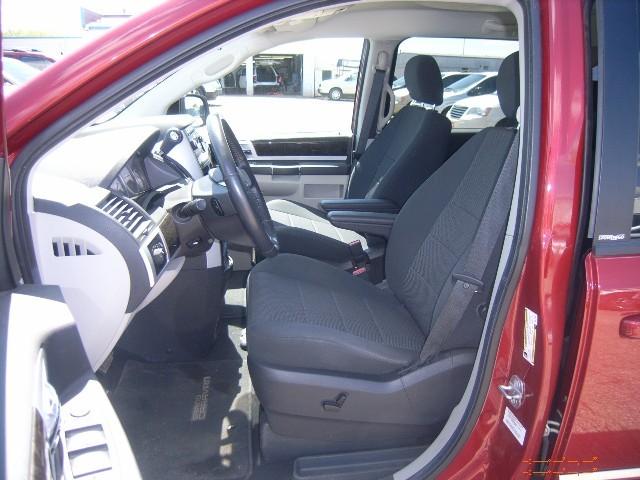 Dodge Grand Caravan 2009 photo 1
