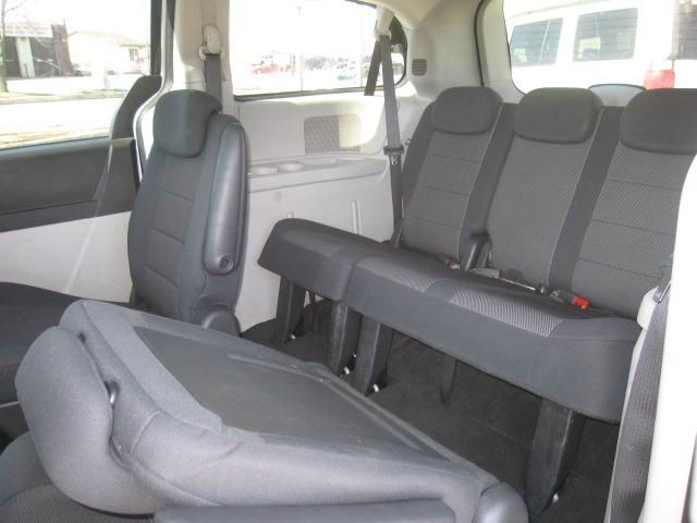 Dodge Grand Caravan 2009 photo 2