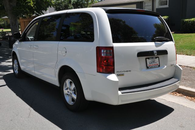 Dodge Grand Caravan 2009 photo 1