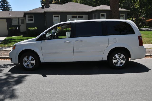 Dodge Grand Caravan 2009 photo 2
