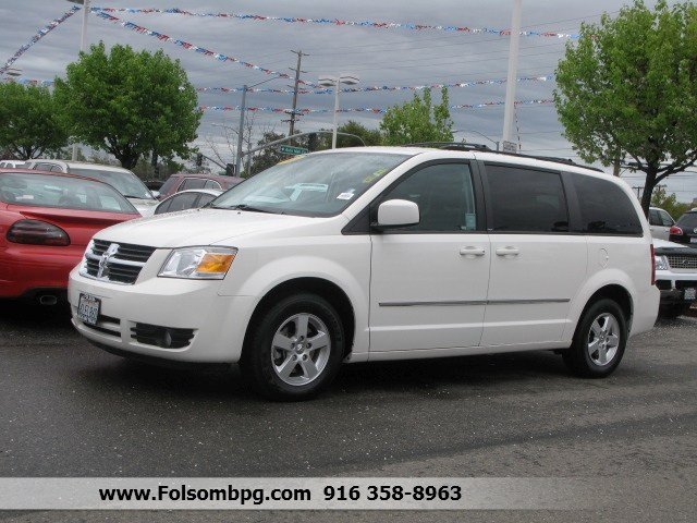 Dodge Grand Caravan 2010 photo 1