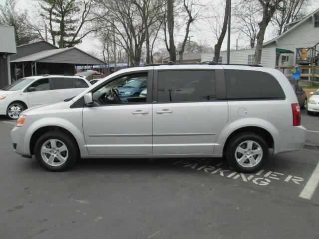 Dodge Grand Caravan 2010 photo 4