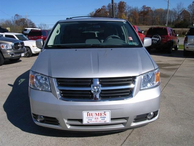 Dodge Grand Caravan 2010 photo 4