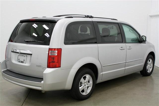 Dodge Grand Caravan 2010 photo 4