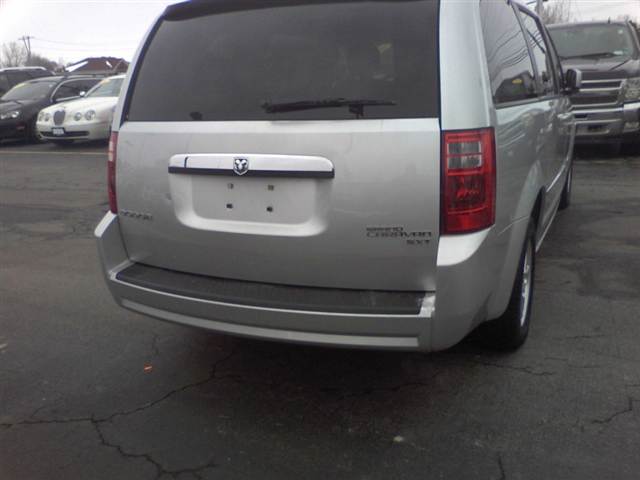 Dodge Grand Caravan 2010 photo 3